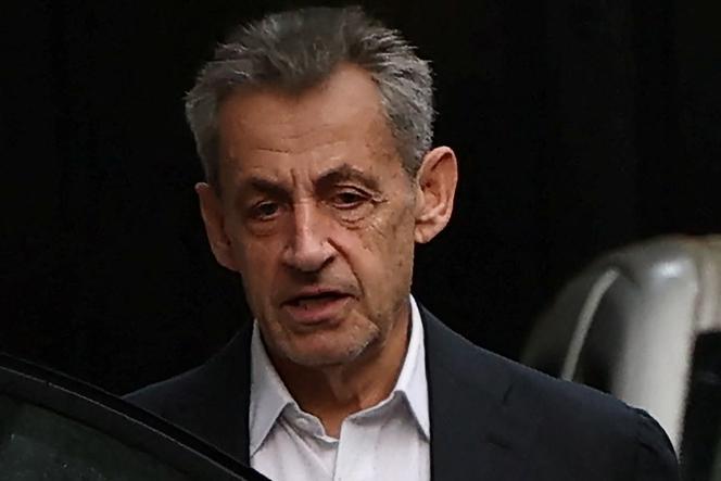 Nicolas Sarkozy, à Paris, le 20 octobre 2025. GONZALO FUENTES/REUTERS
